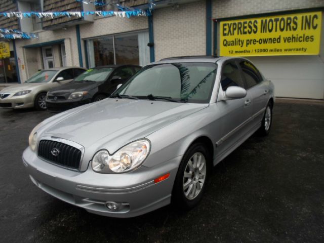 Hyundai Sonata 2002 photo 2