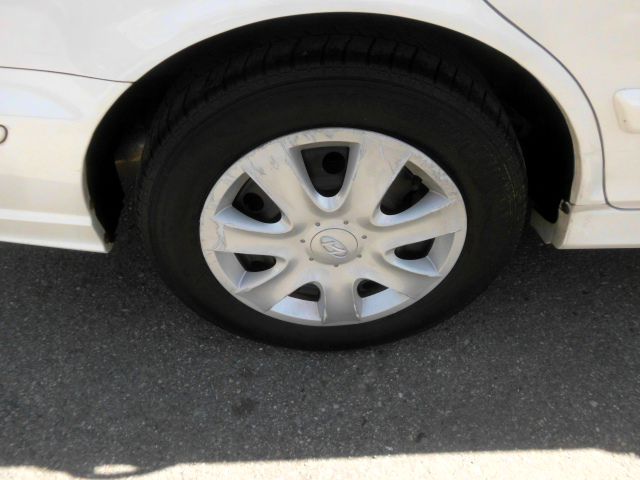 Hyundai Sonata 2002 photo 4