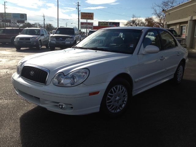 Hyundai Sonata 2002 photo 4