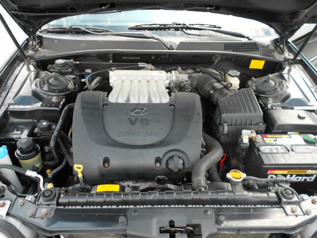 Hyundai Sonata 2002 photo 2
