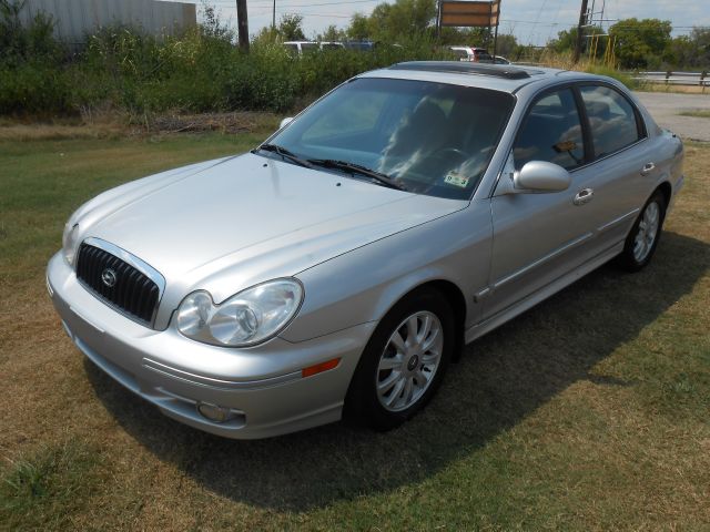 Hyundai Sonata 2002 photo 3