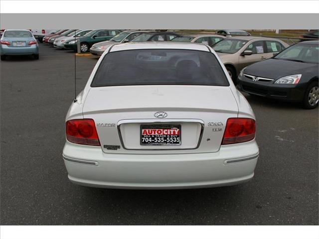 Hyundai Sonata 2002 photo 3