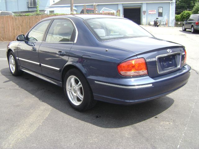 Hyundai Sonata 2003 photo 3