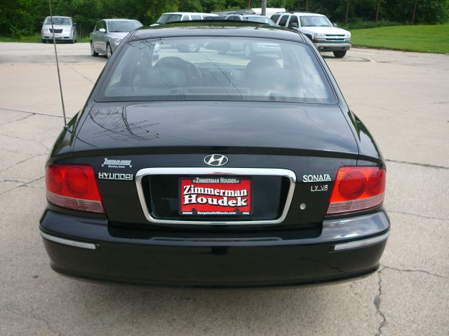 Hyundai Sonata 2003 photo 1