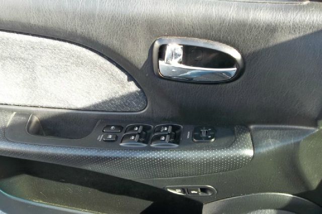 Hyundai Sonata 2003 photo 16