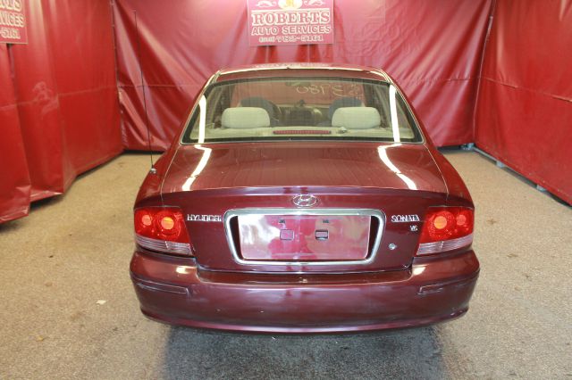 Hyundai Sonata Unknown Sedan