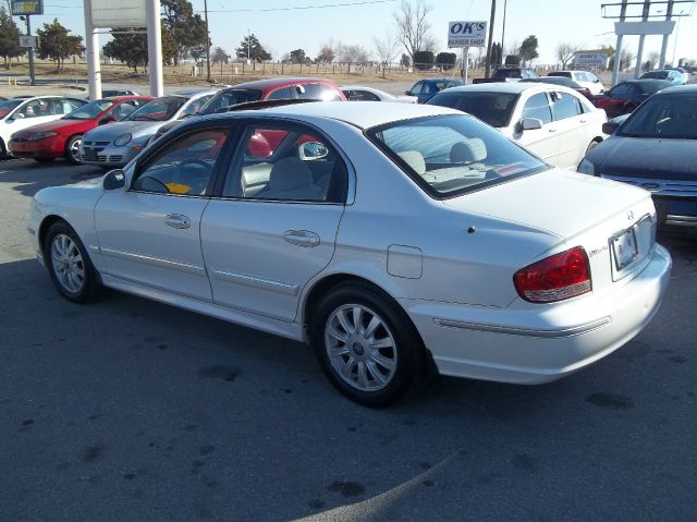 Hyundai Sonata 2003 photo 3