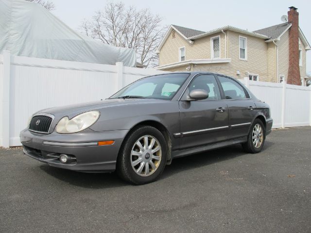 Hyundai Sonata 2003 photo 1