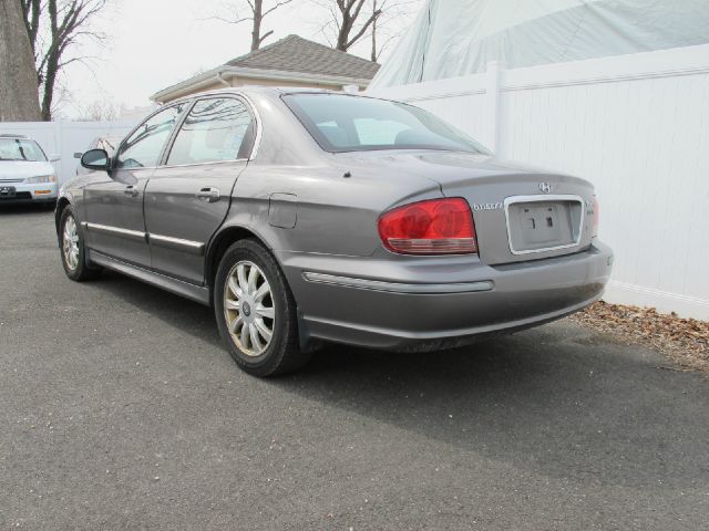 Hyundai Sonata 2003 photo 3