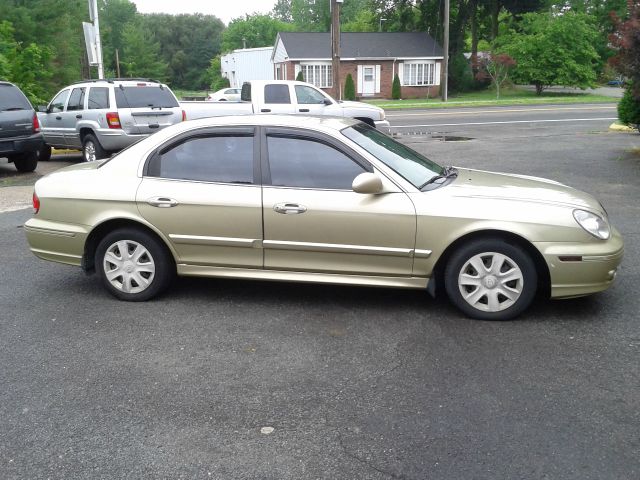 Hyundai Sonata 2003 photo 2