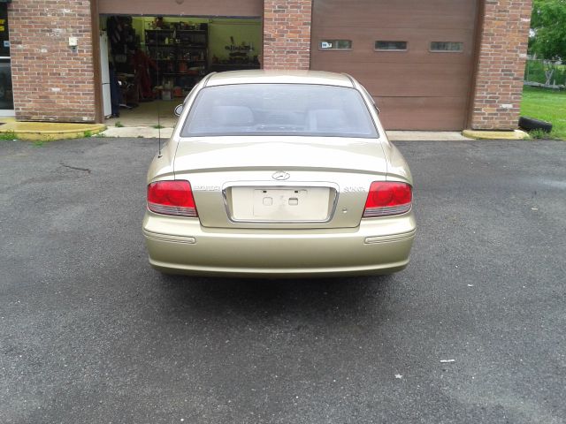Hyundai Sonata 2003 photo 3