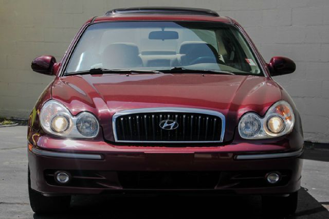 Hyundai Sonata 2004 photo 2