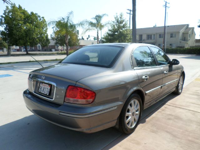 Hyundai Sonata 2004 photo 3