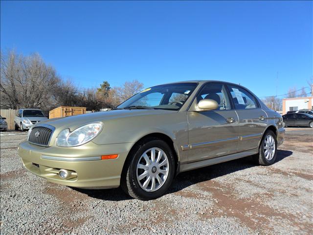 Hyundai Sonata 2004 photo 2