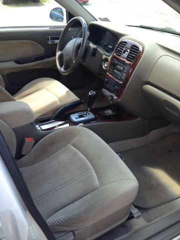 Hyundai Sonata 2004 photo 1