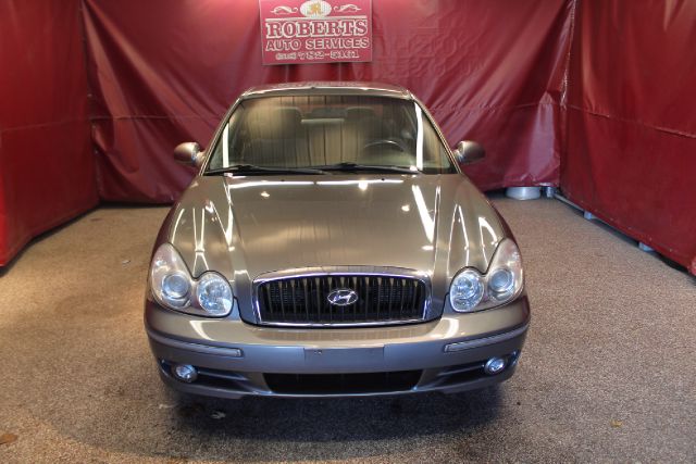 Hyundai Sonata 2004 photo 4