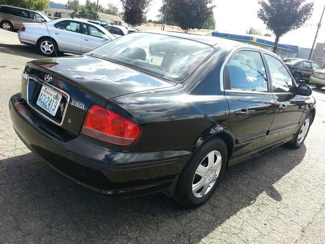 Hyundai Sonata 2004 photo 1