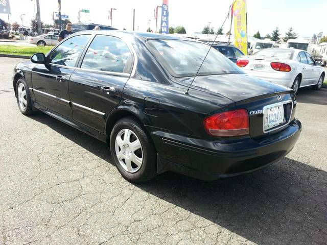 Hyundai Sonata 2004 photo 2