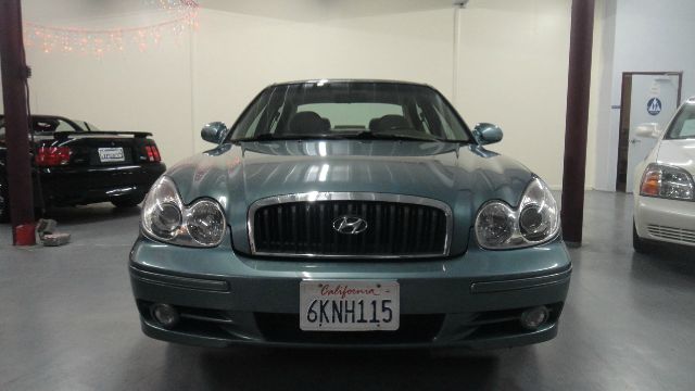 Hyundai Sonata 2004 photo 1