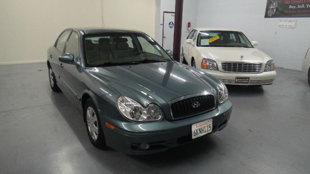 Hyundai Sonata 2004 photo 3