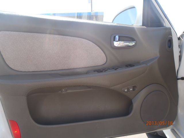 Hyundai Sonata 2004 photo 15