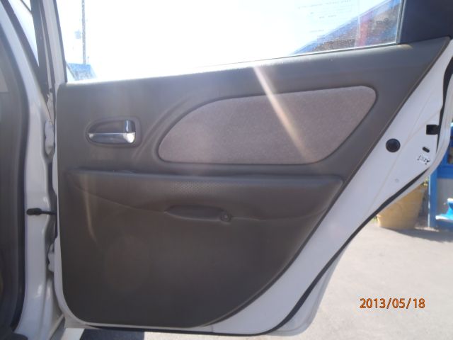 Hyundai Sonata 2004 photo 16