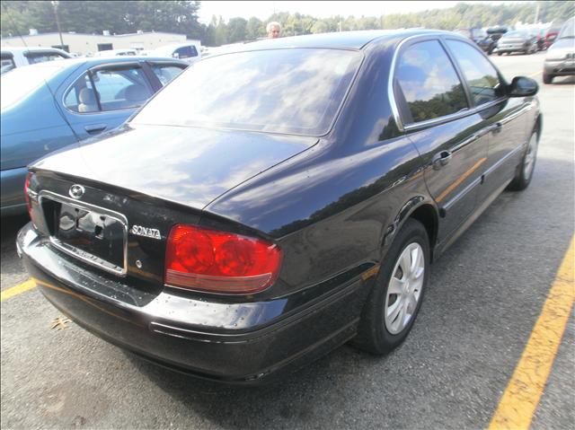 Hyundai Sonata 2004 photo 2