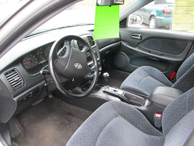 Hyundai Sonata 2004 photo 4