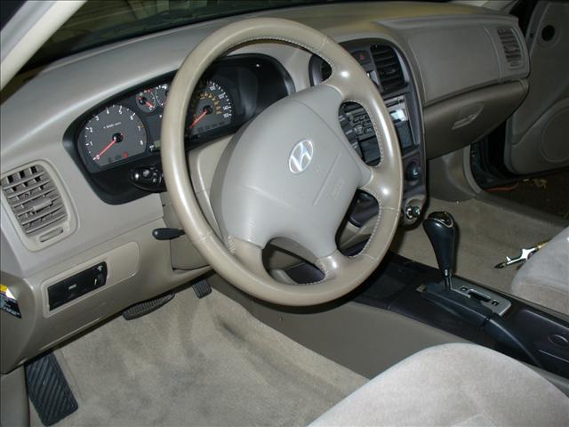 Hyundai Sonata 2004 photo 1
