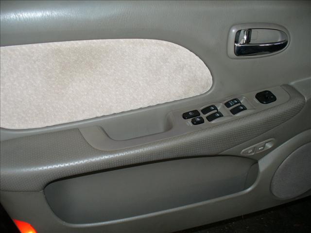 Hyundai Sonata 2004 photo 2