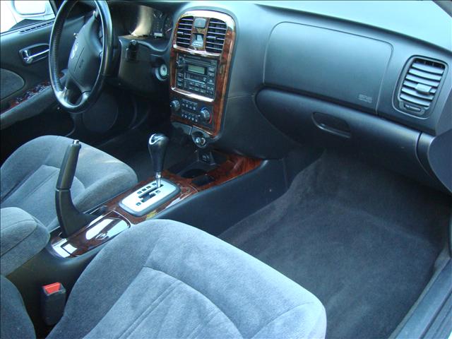 Hyundai Sonata 2004 photo 1