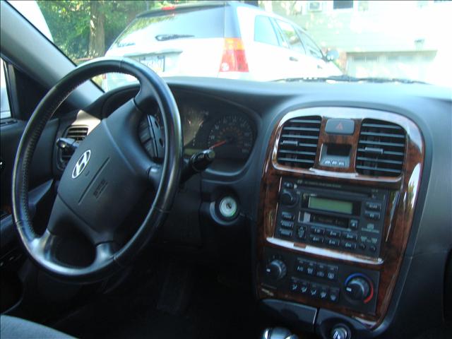 Hyundai Sonata 2004 photo 3