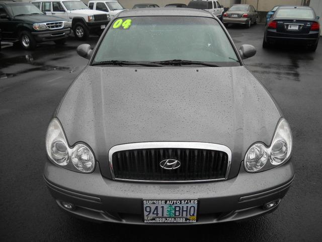 Hyundai Sonata 2004 photo 1