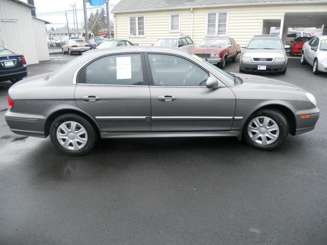 Hyundai Sonata 2004 photo 2