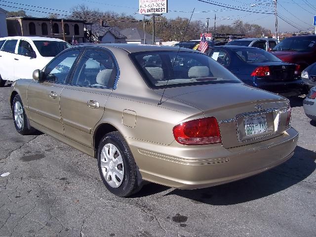 Hyundai Sonata 2004 photo 4