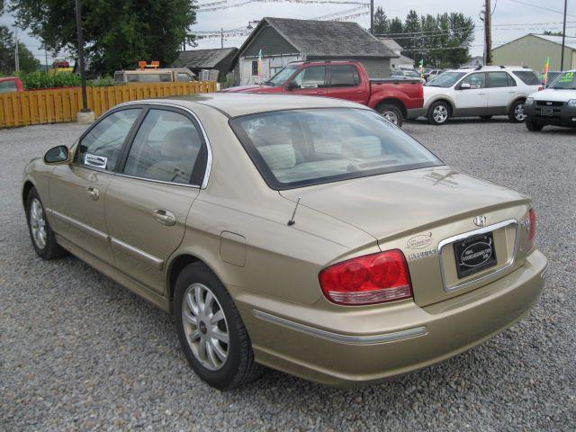 Hyundai Sonata 2004 photo 2