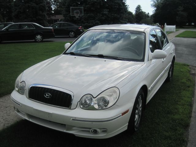 Hyundai Sonata FWD 4dr Sport Sedan