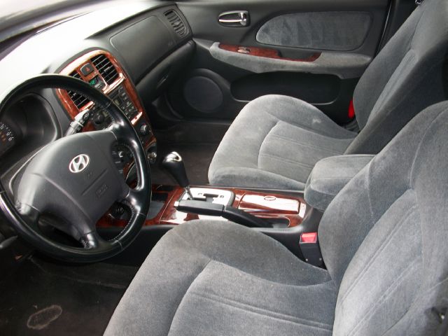 Hyundai Sonata 2004 photo 6