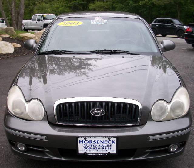 Hyundai Sonata 2004 photo 7