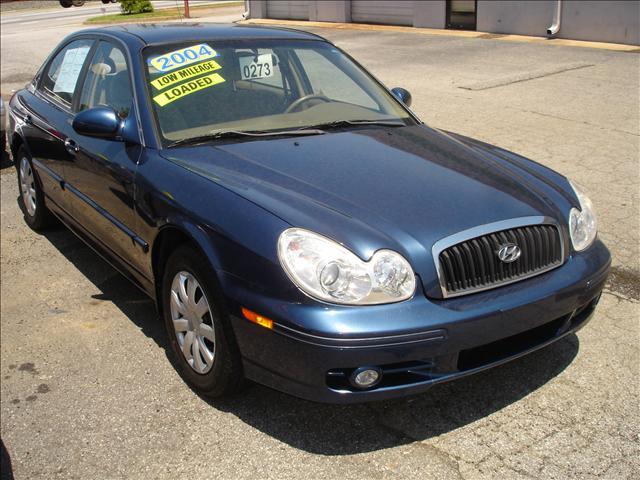 Hyundai Sonata 2004 photo 1