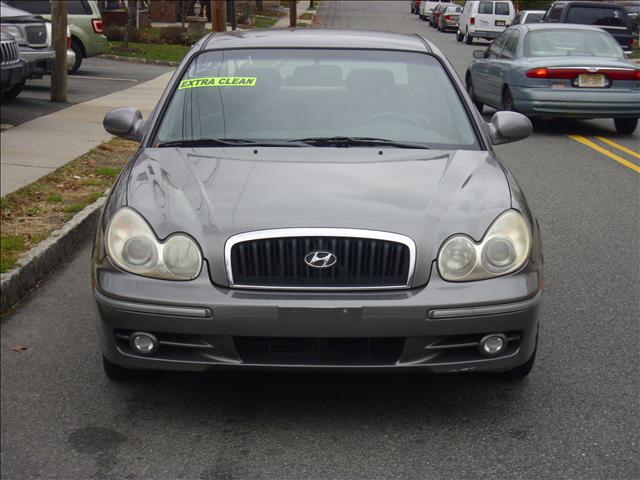 Hyundai Sonata FWD 4dr Sport Sedan