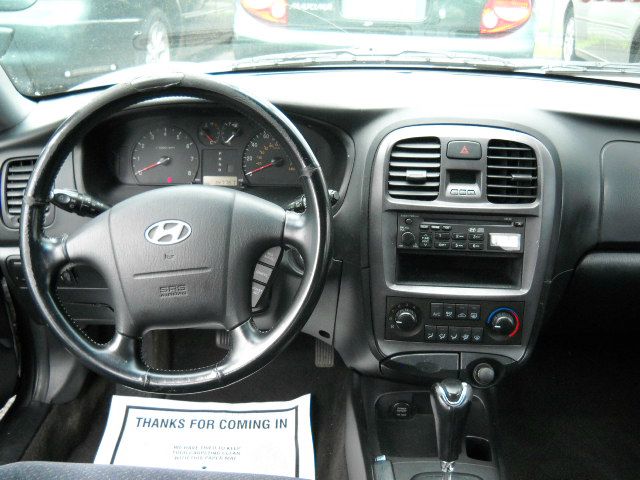 Hyundai Sonata 2004 photo 0