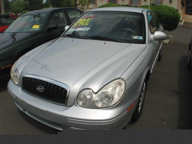 Hyundai Sonata 2004 photo 2