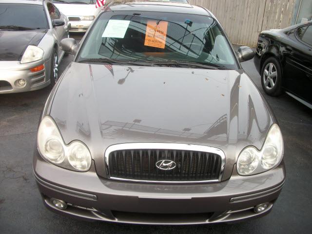 Hyundai Sonata 2004 photo 1
