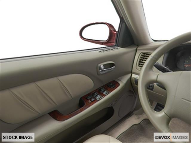 Hyundai Sonata 2004 photo 2
