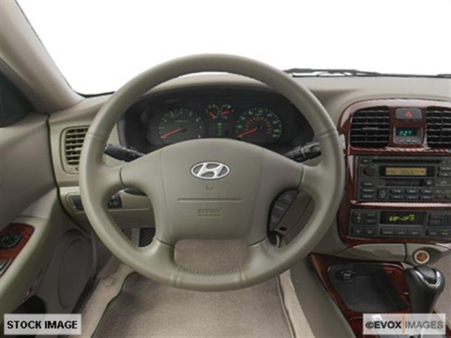 Hyundai Sonata 2004 photo 3