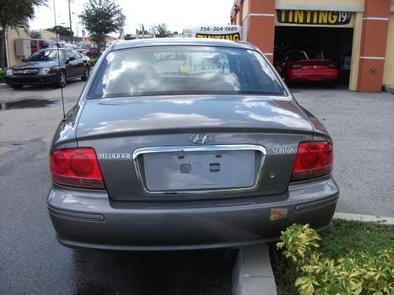 Hyundai Sonata 2004 photo 5