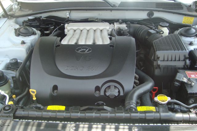 Hyundai Sonata 2004 photo 13