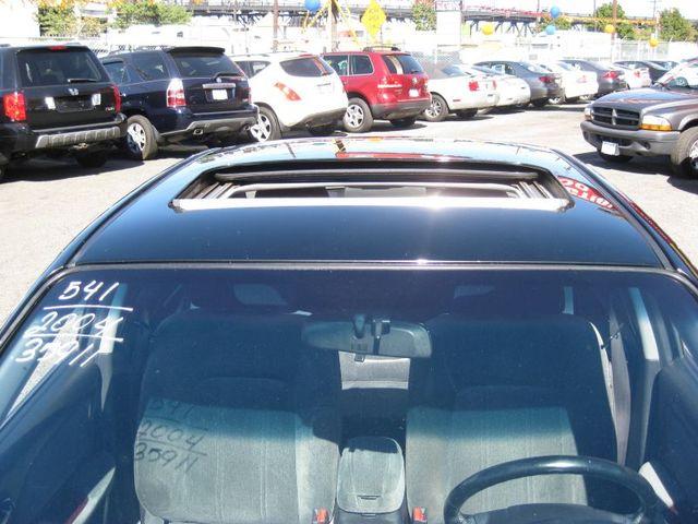 Hyundai Sonata 2004 photo 2