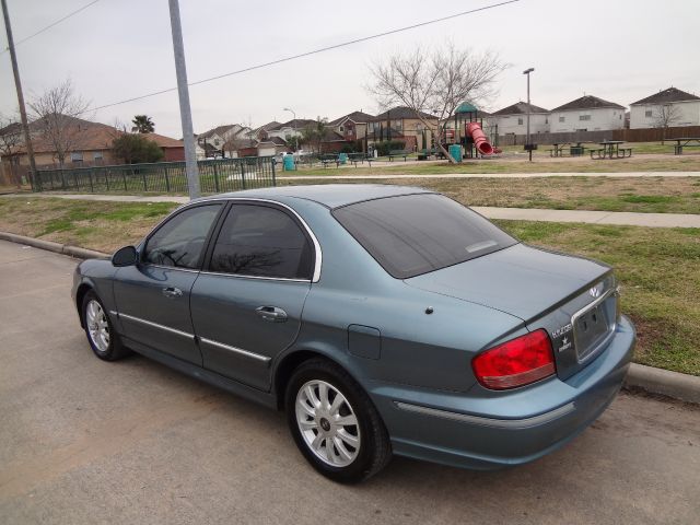 Hyundai Sonata 2004 photo 3